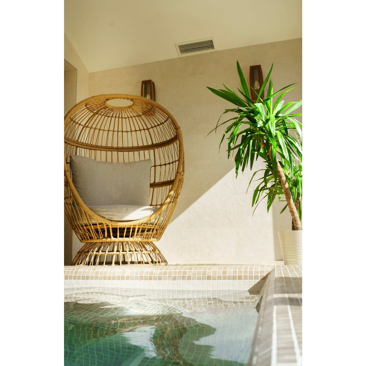 🛁🫧 Mise en scène romantique dans un loft privatif avec jacuzzi, sauna et hammam