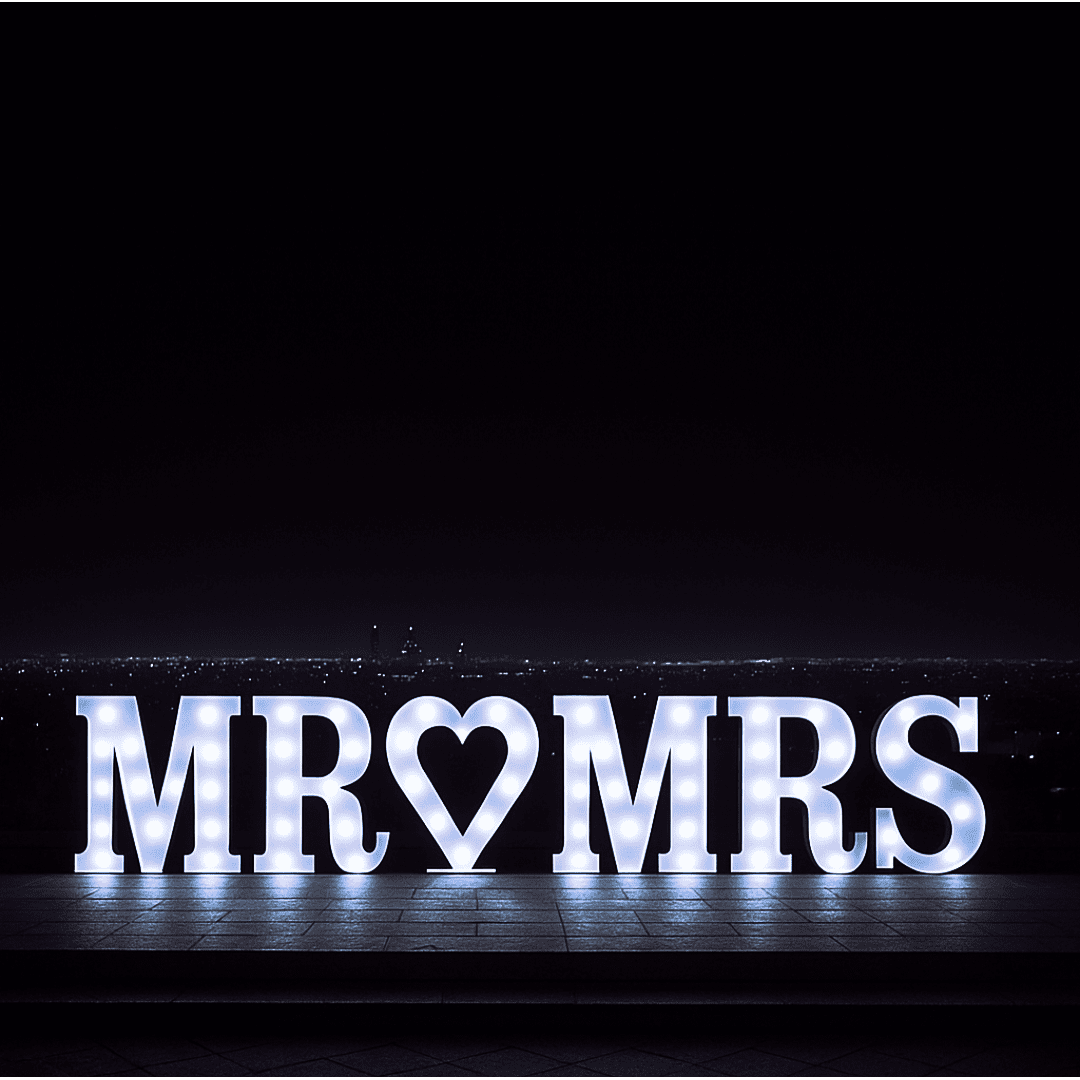 Pack : MR&MRS lettres LEDs RBG de 1m20 couleurs au choix