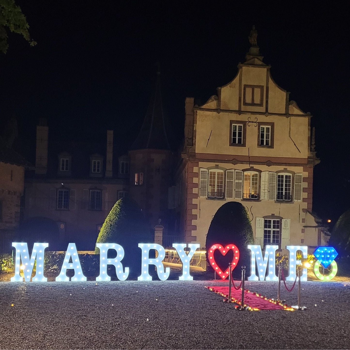 Pack : MARRY ME lettres géantes de 1m20 en LEDs RGB couleurs au choix